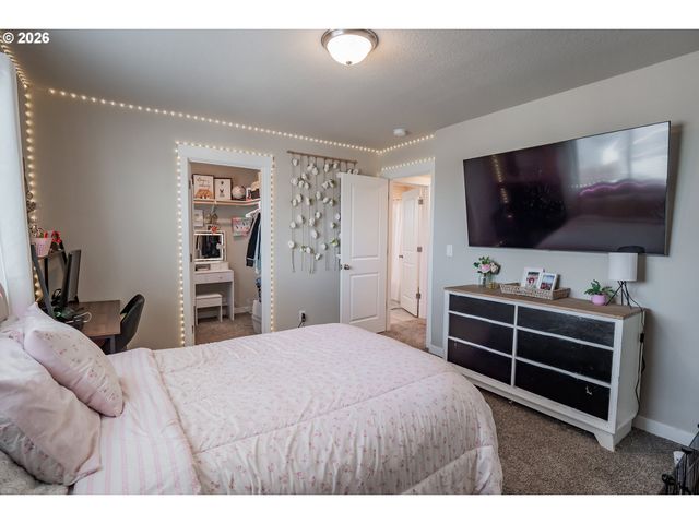 2451 W 9TH Ave, Junction City, OR 97448