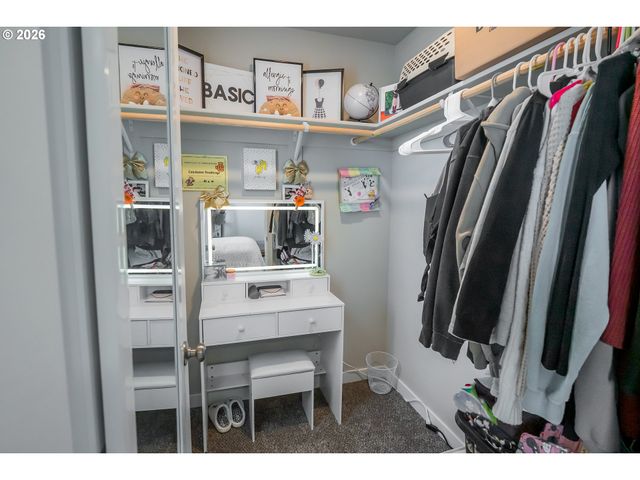 2451 W 9TH Ave, Junction City, OR 97448
