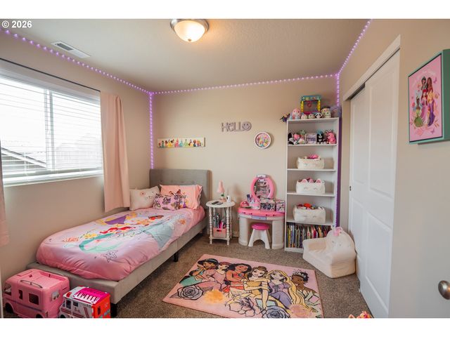 2451 W 9TH Ave, Junction City, OR 97448