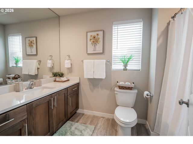 2451 W 9TH Ave, Junction City, OR 97448
