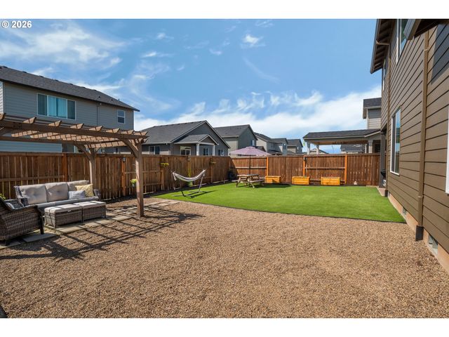 2451 W 9TH Ave, Junction City, OR 97448
