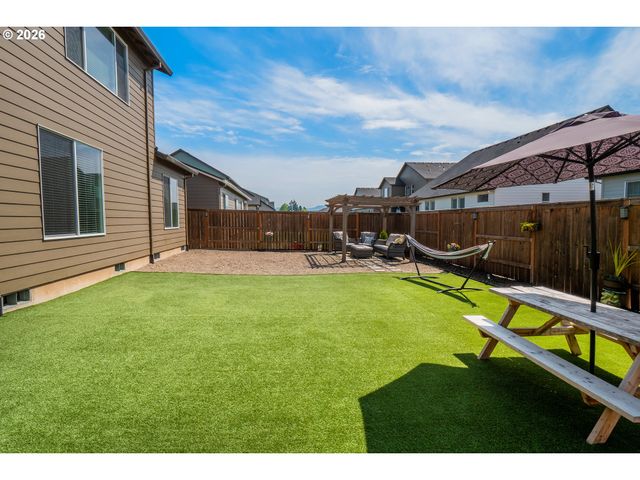 2451 W 9TH Ave, Junction City, OR 97448