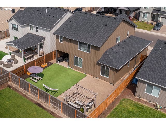 2451 W 9TH Ave, Junction City, OR 97448