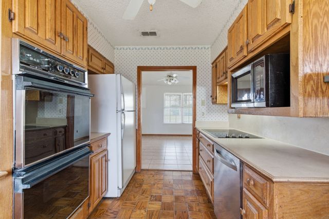 8295 Singleton Road, Midlothian, TX 76065