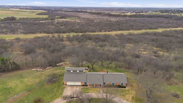 8295 Singleton Road, Midlothian, TX 76065