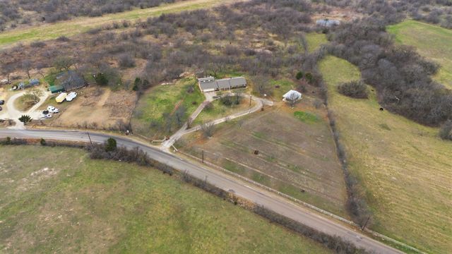 8295 Singleton Road, Midlothian, TX 76065