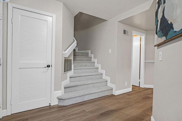 1410 Groth Cir, Pleasanton, CA 94566