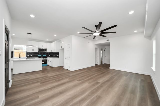 8012 Miley Street, Houston, TX 77028