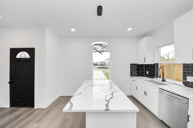 8012 Miley Street, Houston, TX 77028