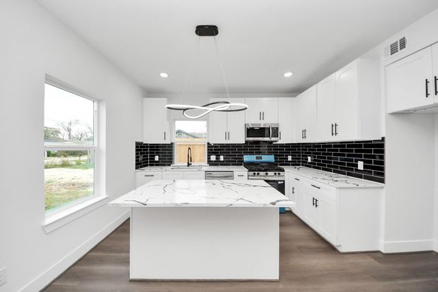 8012 Miley Street, Houston, TX 77028