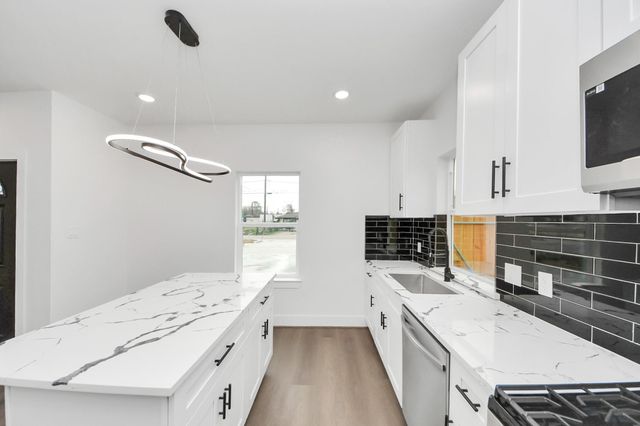 8012 Miley Street, Houston, TX 77028