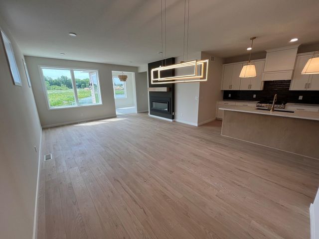 11518 202nd Street W, Lakeville, MN 55044