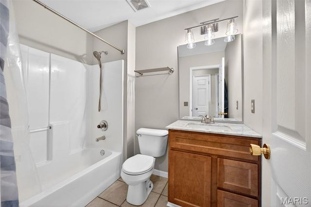 15 Covered Wagon Trail Court, St Peters, MO 63376