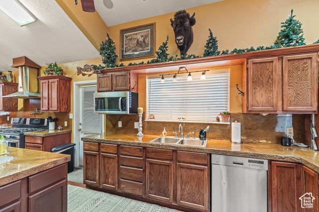 154 E 950 N, Glenwood, UT 84730