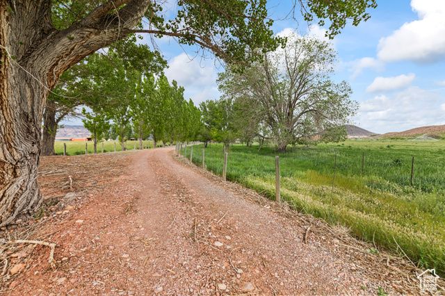 154 E 950 N, Glenwood, UT 84730