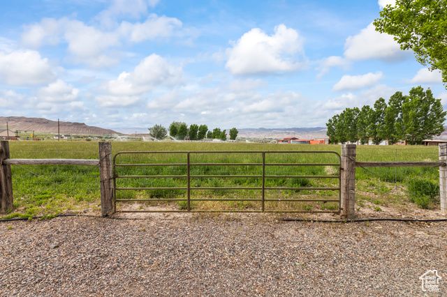 154 E 950 N, Glenwood, UT 84730