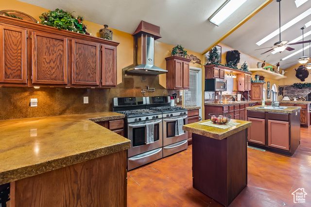 154 E 950 N, Glenwood, UT 84730