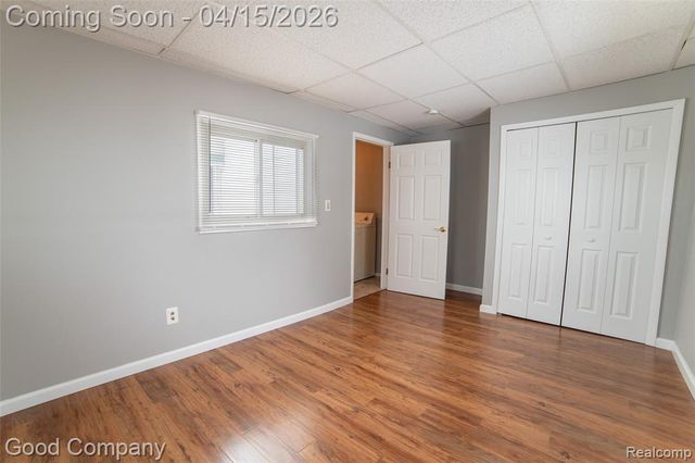 544 E Dallas Avenue, Madison Heights, MI 48071