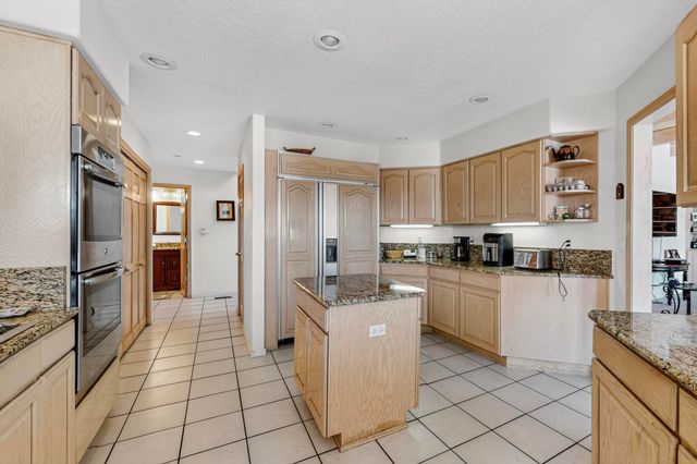 11436 Woodmar Lane NE, Albuquerque, NM 87111