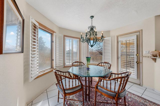 11436 Woodmar Lane NE, Albuquerque, NM 87111