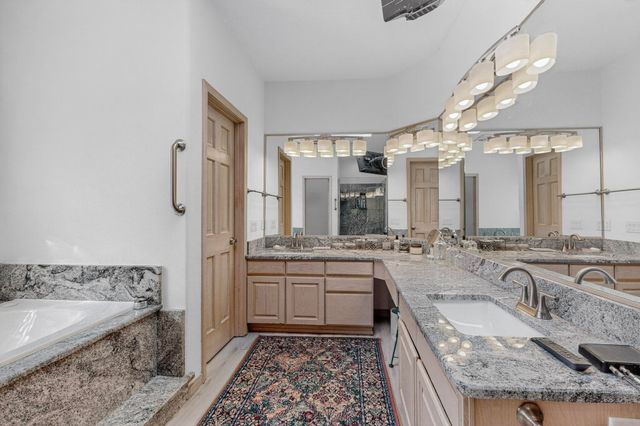 11436 Woodmar Lane NE, Albuquerque, NM 87111