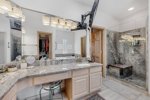 11436 Woodmar Lane NE, Albuquerque, NM 87111