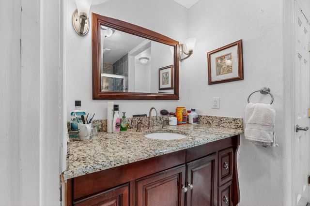 11436 Woodmar Lane NE, Albuquerque, NM 87111