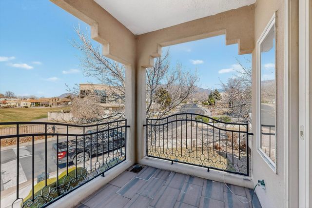 11436 Woodmar Lane NE, Albuquerque, NM 87111