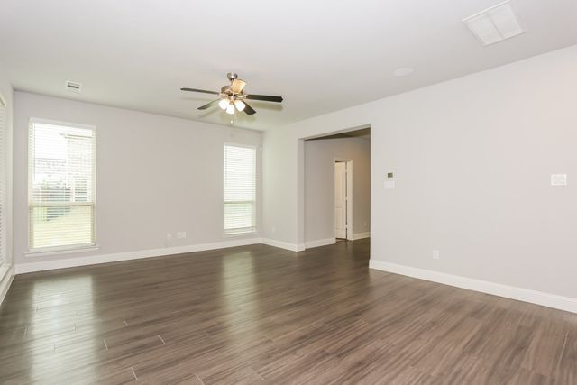 3121 Damsel Sauvage Lane, Lewisville, TX 75056