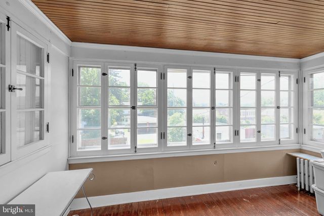 2122 HIGHLAND ST, West Lawn, PA 19609