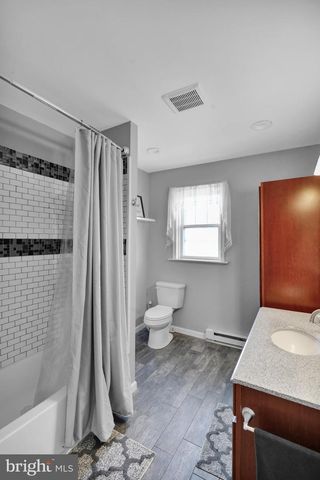 2122 HIGHLAND ST, West Lawn, PA 19609