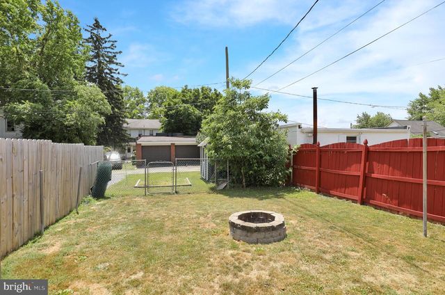2122 HIGHLAND ST, West Lawn, PA 19609