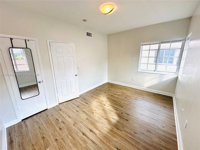 540 15th St 203, Miami Beach, FL 33139