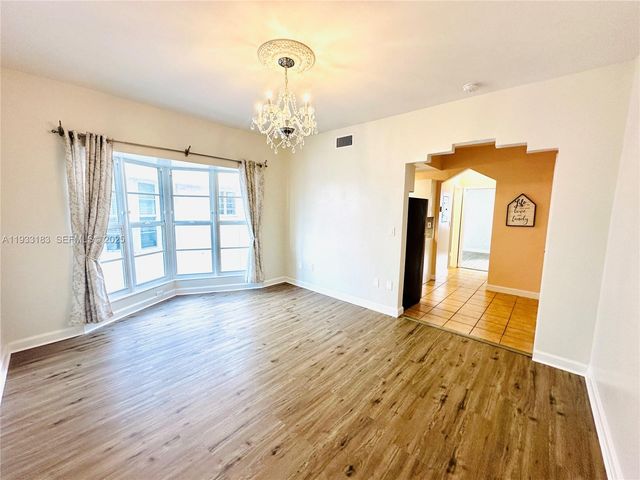 540 15th St 203, Miami Beach, FL 33139