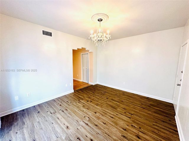 540 15th St 203, Miami Beach, FL 33139