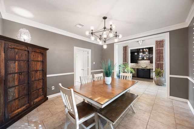 6 Windflower Place, The Woodlands, TX 77381