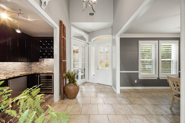 6 Windflower Place, The Woodlands, TX 77381