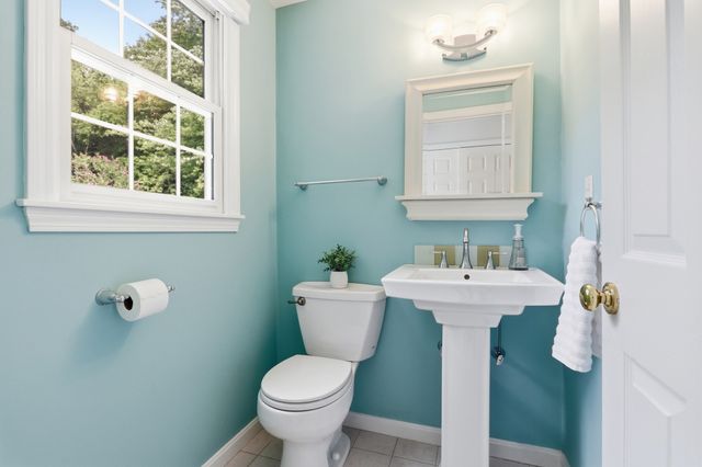 44 Raffaele Drive, Waltham, MA 02452