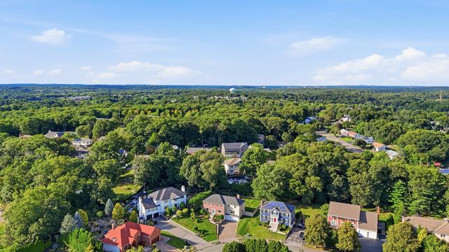 44 Raffaele Drive, Waltham, MA 02452