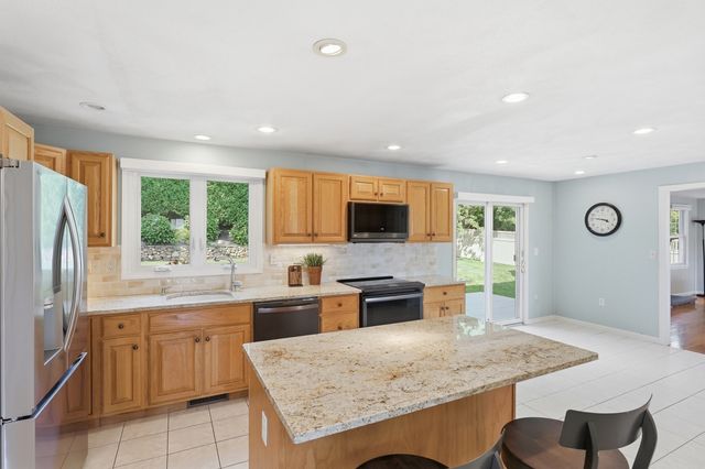 44 Raffaele Drive, Waltham, MA 02452