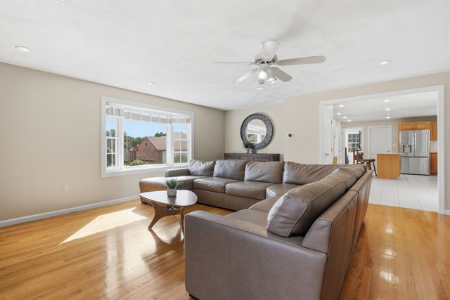 44 Raffaele Drive, Waltham, MA 02452