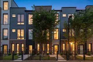 4250 W Belmont Avenue 5, Chicago, IL 60641