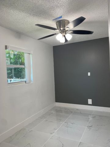 8131 SW 6th Street, North Lauderdale, FL 33068