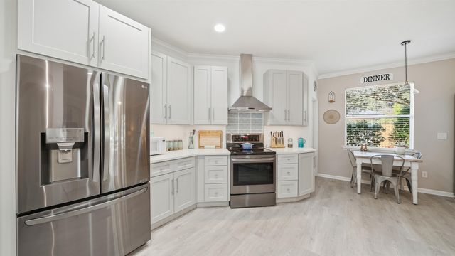 266 Roaring Brook Dr, St Augustine, FL 32084