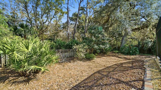 266 Roaring Brook Dr, St Augustine, FL 32084