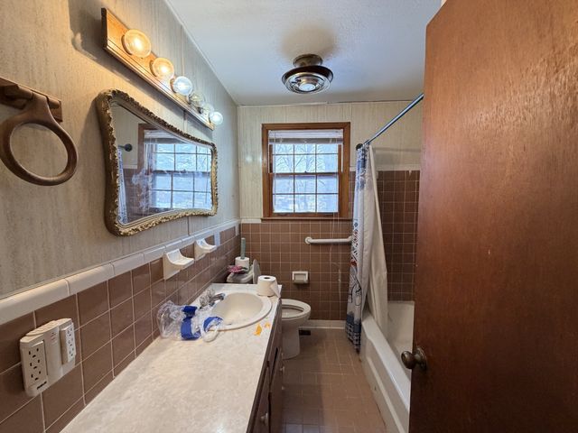 238 Pine Mountain Rd, Clarksville, TN 37042