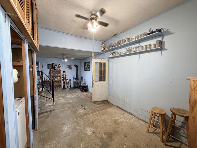 238 Pine Mountain Rd, Clarksville, TN 37042