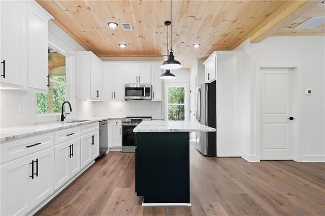 1600 Dover Drive, Ranger, GA 30734