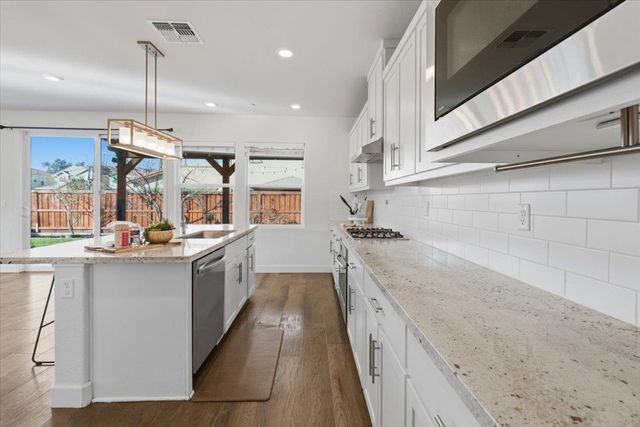 2481 2481 Azalea Ave, Tracy, CA 95376