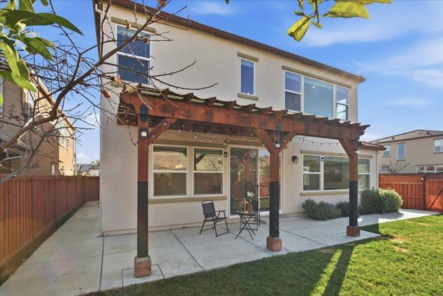 2481 2481 Azalea Ave, Tracy, CA 95376